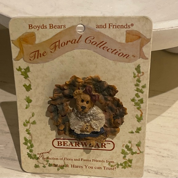 Boyd's Bears Bearwear Pin Floral Collection - Picture 7 of 9